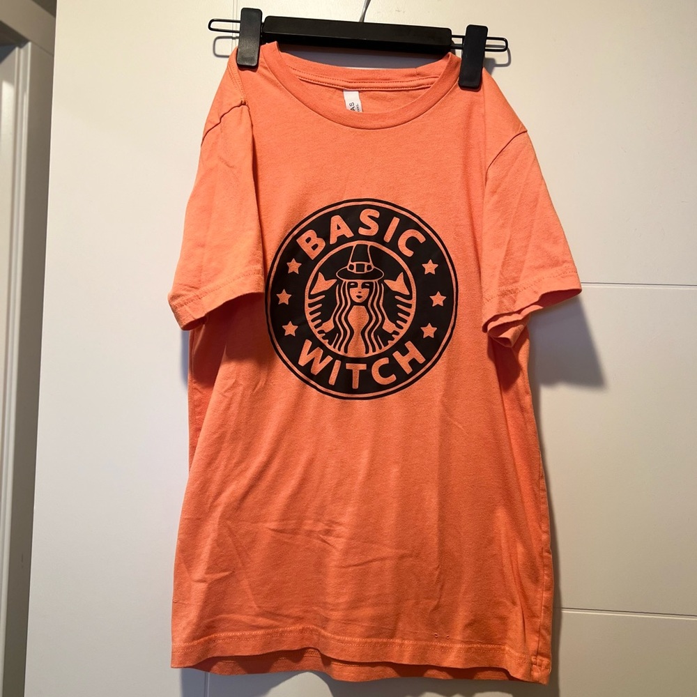 ‘Basic Witch’ T-shirt